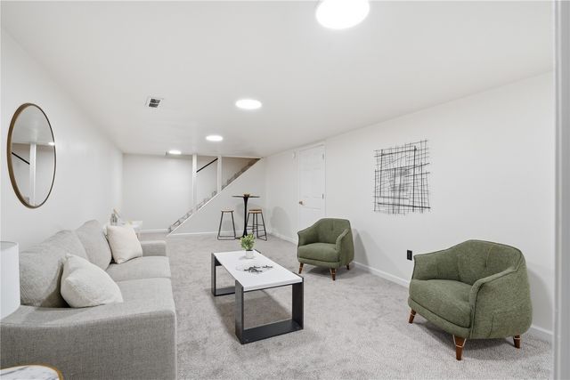 1718 Highland Avenue, Iowa City, IA 52240