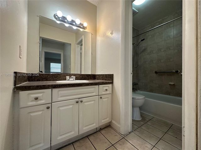 1008 NW 45th Ave 9, Miami, FL 33126