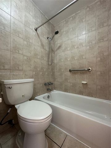 1008 NW 45th Ave 9, Miami, FL 33126