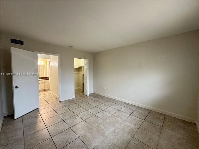 1008 NW 45th Ave 9, Miami, FL 33126