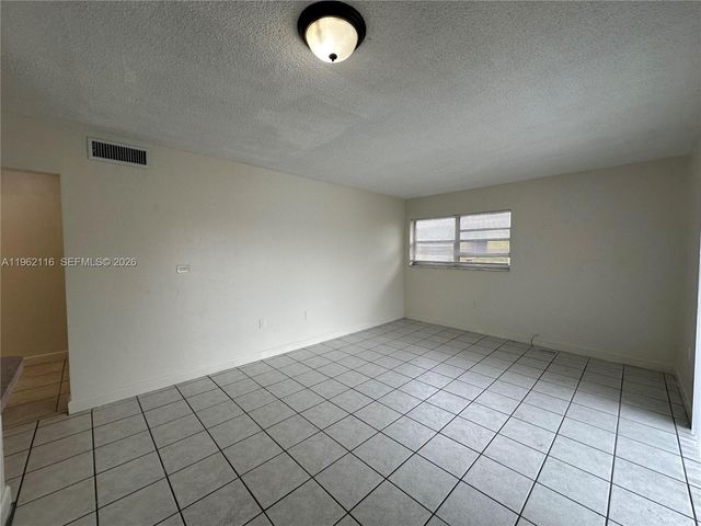 1008 NW 45th Ave 9, Miami, FL 33126