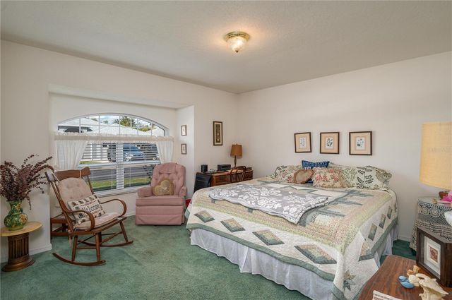 656 SWEETWATER WAY, Haines City, FL 33844