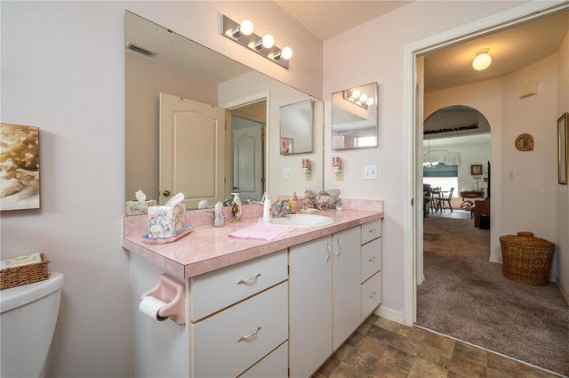 656 SWEETWATER WAY, Haines City, FL 33844