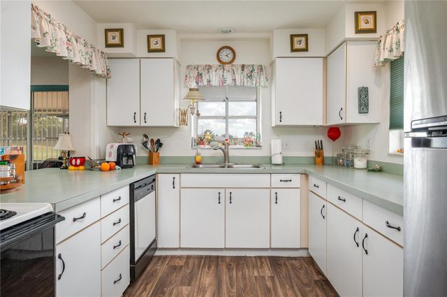 656 SWEETWATER WAY, Haines City, FL 33844