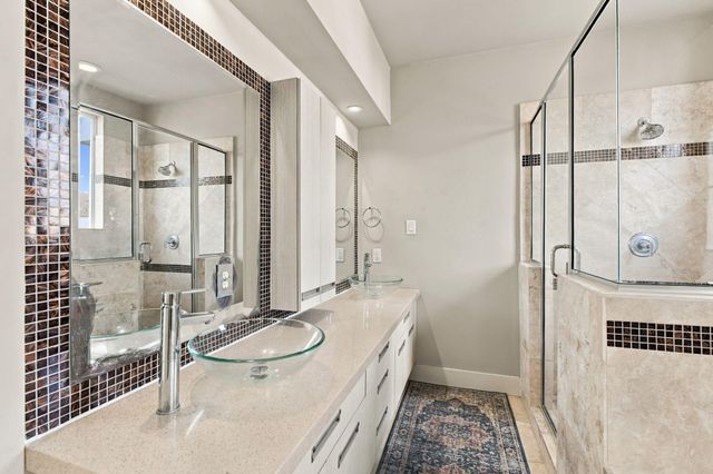 5715 Larkin Street A, Houston, TX 77007