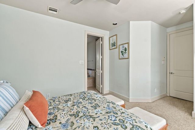 5715 Larkin Street A, Houston, TX 77007