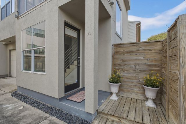 5715 Larkin Street A, Houston, TX 77007