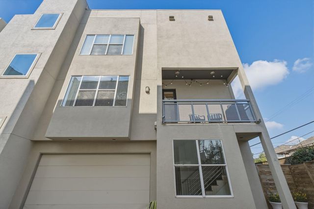 5715 Larkin Street A, Houston, TX 77007