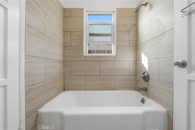 2147 S Towne, Pomona, CA 91766