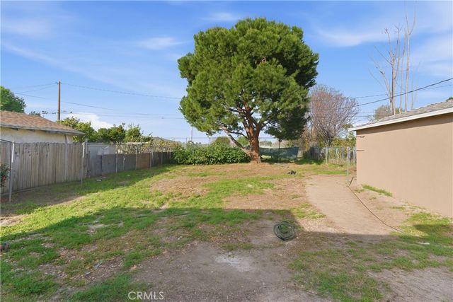 2147 S Towne, Pomona, CA 91766