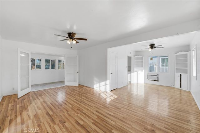 2147 S Towne, Pomona, CA 91766