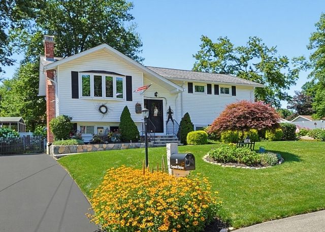 3 Cornell Drive, Milford, MA 01757