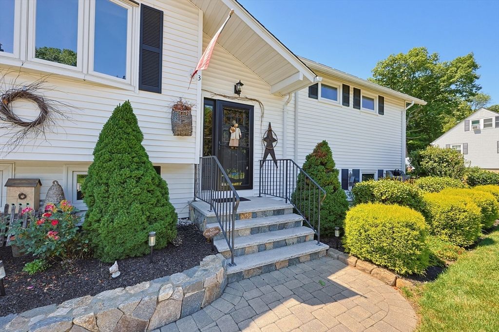 3 Cornell Drive, Milford, MA 01757