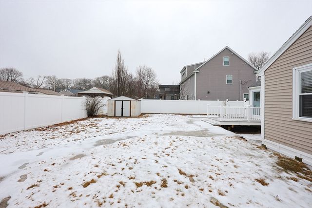 232 Pleasant St, Melrose, MA 02176