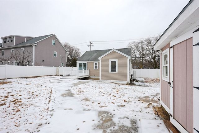 232 Pleasant St, Melrose, MA 02176