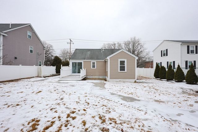 232 Pleasant St, Melrose, MA 02176