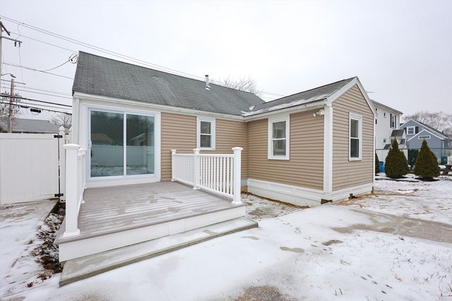 232 Pleasant St, Melrose, MA 02176