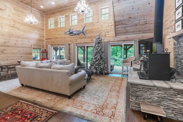 280 Timber Ridge Road, Nancy, KY 42544