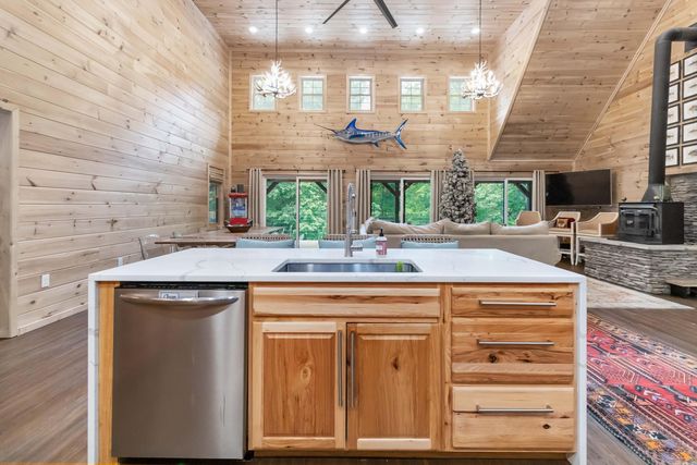 280 Timber Ridge Road, Nancy, KY 42544