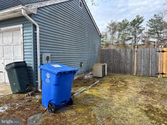 22 GREENWICH DR, Westampton, NJ 08060