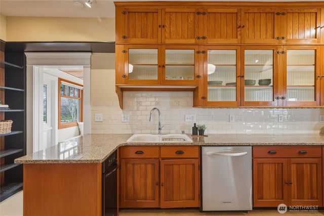 240 S Forest Street, Bellingham, WA 98225