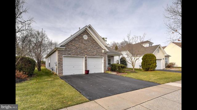 25 CARDINALFLOWER LN, West Windsor, NJ 08550