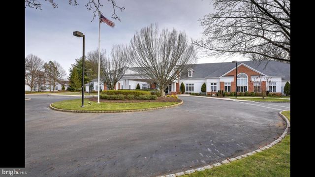 25 CARDINALFLOWER LN, West Windsor, NJ 08550