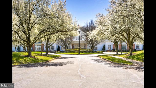 25 CARDINALFLOWER LN, West Windsor, NJ 08550