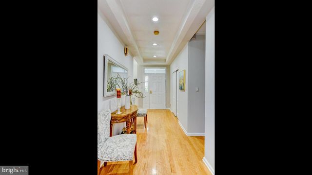 25 CARDINALFLOWER LN, West Windsor, NJ 08550