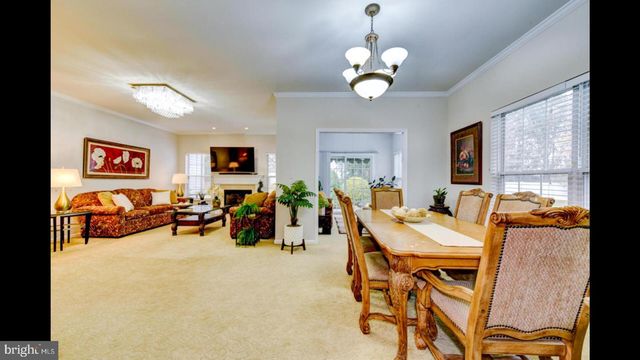 25 CARDINALFLOWER LN, West Windsor, NJ 08550