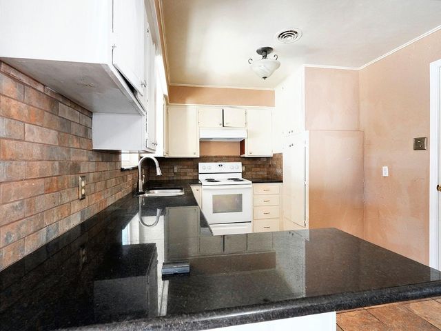 424 W Anita Street, Sherman, TX 75092