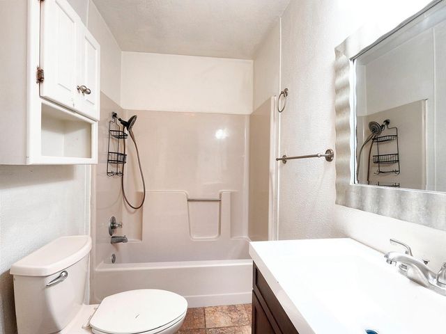 424 W Anita Street, Sherman, TX 75092