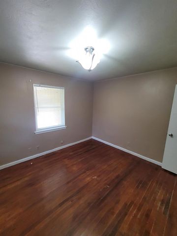 424 W Anita Street, Sherman, TX 75092