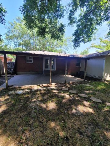 424 W Anita Street, Sherman, TX 75092