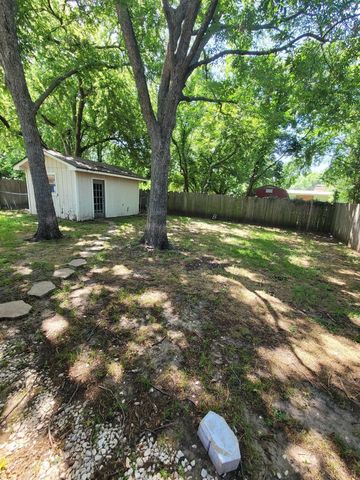 424 W Anita Street, Sherman, TX 75092