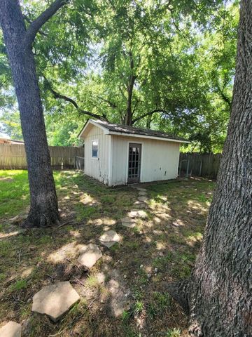 424 W Anita Street, Sherman, TX 75092