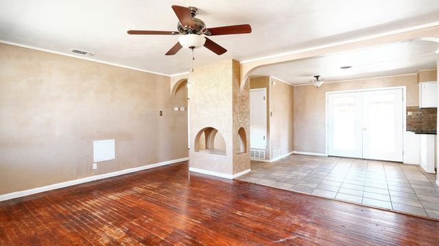 424 W Anita Street, Sherman, TX 75092