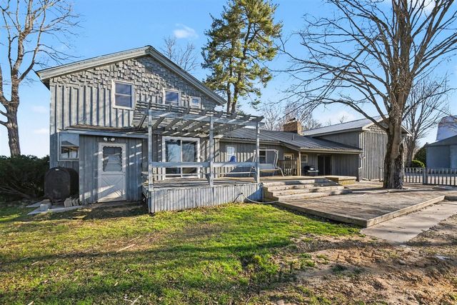 59379 Territorial Road, Decatur, MI 49045