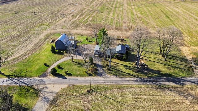 59379 Territorial Road, Decatur, MI 49045