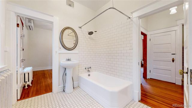 685 S Grant Street, Denver, CO 80209