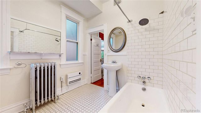 685 S Grant Street, Denver, CO 80209