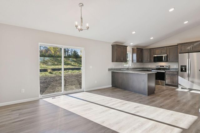 907 Harvest Drive SW, Lonsdale, MN 55046