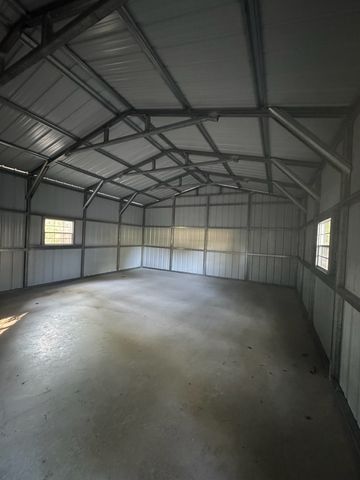 261 Rs County Road 4261, Emory, TX 75440