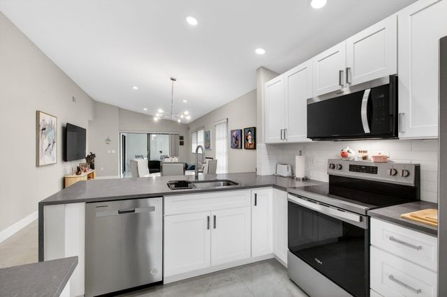 6175 Kings Gate Circle, Delray Beach, FL 33484