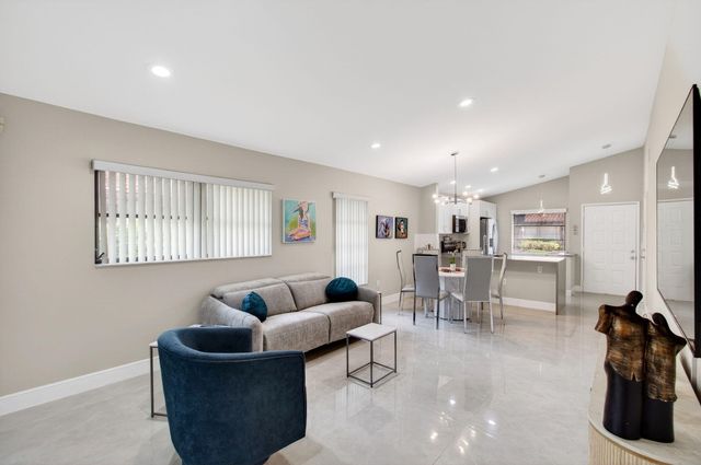 6175 Kings Gate Circle, Delray Beach, FL 33484