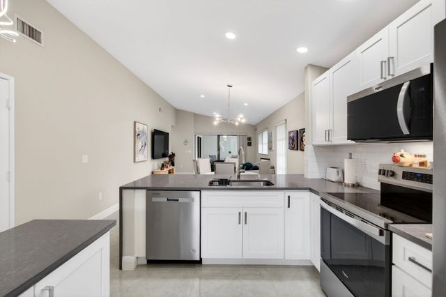 6175 Kings Gate Circle, Delray Beach, FL 33484