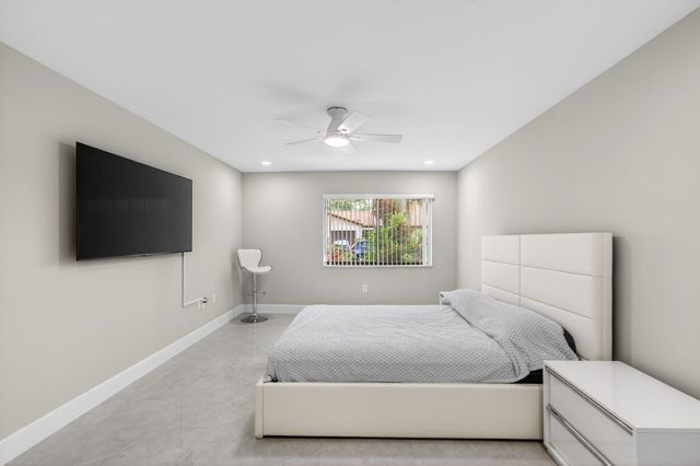 6175 Kings Gate Circle, Delray Beach, FL 33484