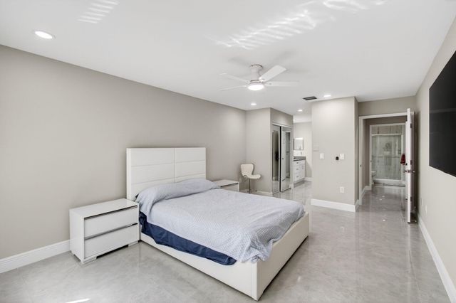 6175 Kings Gate Circle, Delray Beach, FL 33484