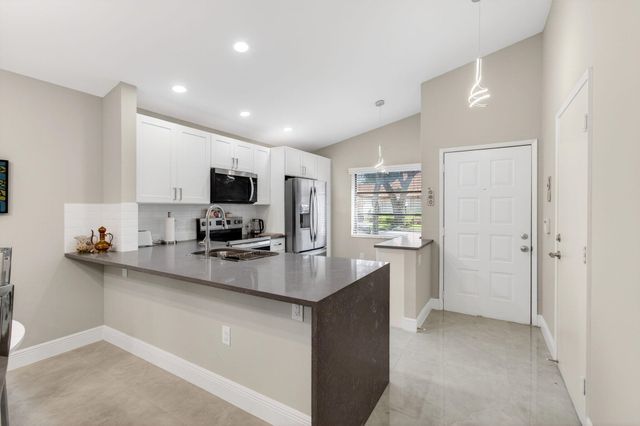 6175 Kings Gate Circle, Delray Beach, FL 33484