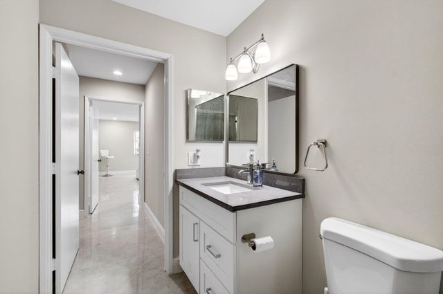 6175 Kings Gate Circle, Delray Beach, FL 33484